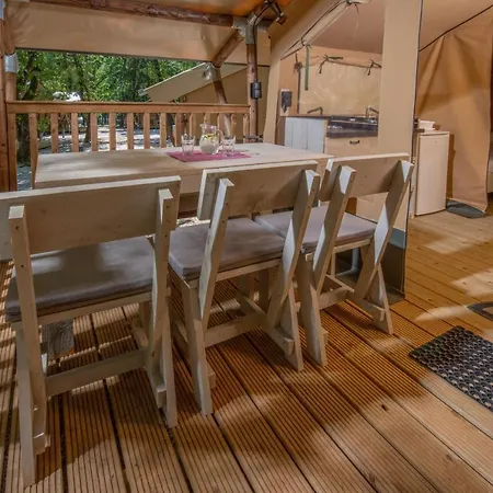 Mobil Valkanela Vacanceselect 3* Orsera